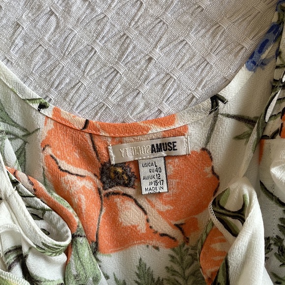 🌸 Floral cami tank top - super cute spaghetti strap🌸 - Picture 6 of 7